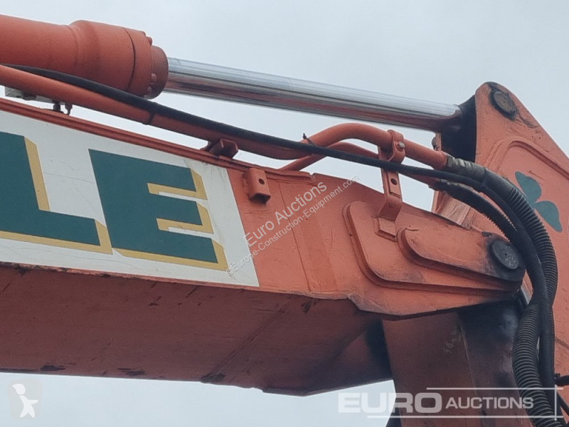 Escavatore Hitachi ZX210LC-3