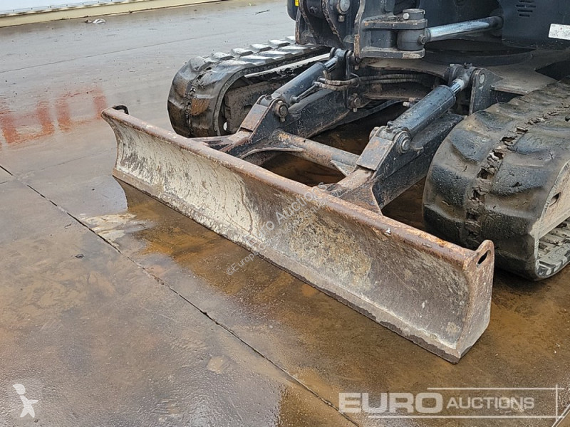 جرافة Bobcat
