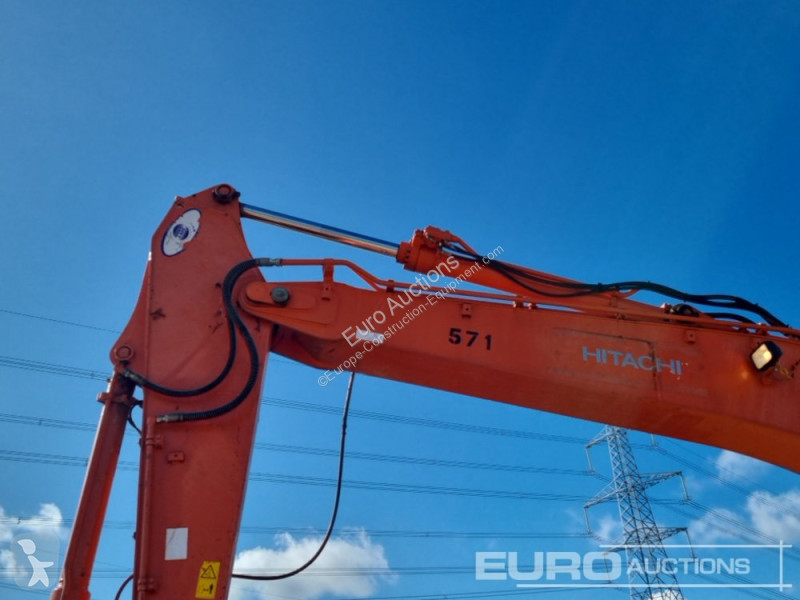 Escavatore Hitachi -6