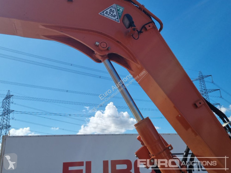 Escavatore Hitachi B-6