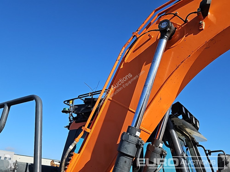 Escavadora Doosan -5