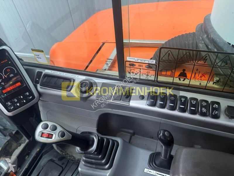 Escavadora Doosan DX 85R-3