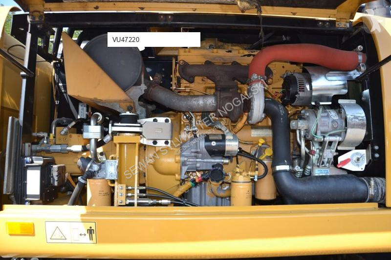 Excavator Caterpillar D ROTOTILT