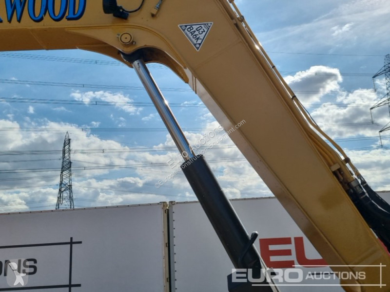 Skovl Caterpillar R