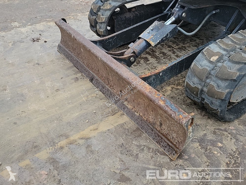 Lopatový nakládač Yanmar SV26
