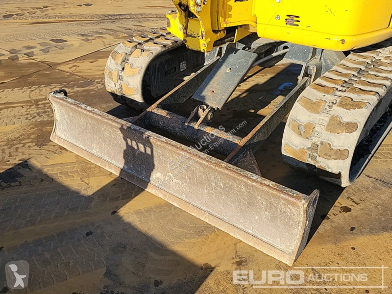 Lopatový nakládač Komatsu PC26MR-3