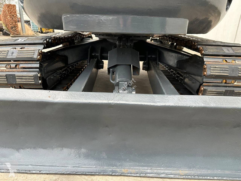 Skovel Neuson 6003