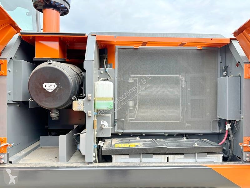 Rýpadlo Hitachi ZX220LC-5G / ISUZU ENGINE