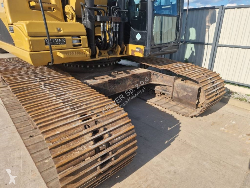 جرافة Caterpillar LRR * 2011r. *