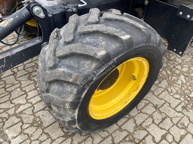 جرافة Yanmar B95w .