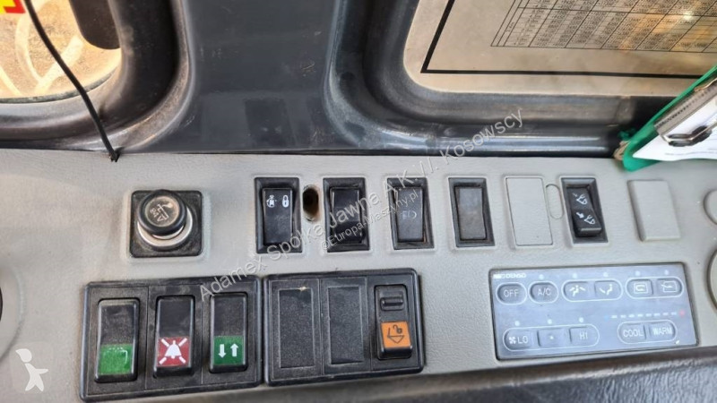 Lopatový nakládač Komatsu LCD-6K