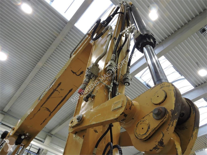 جرافة Caterpillar D