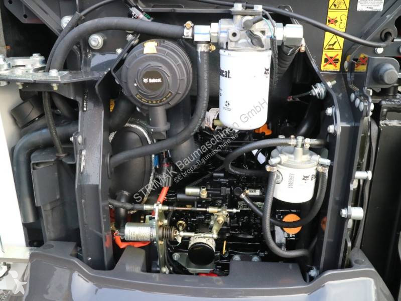 Lopatový nakládač Bobcat E19 R2