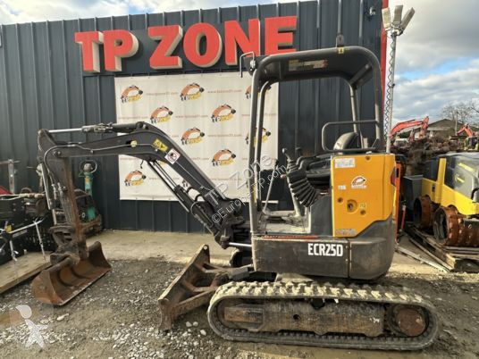 Rýpadlo Volvo ecr25d à 22 500 € ht
