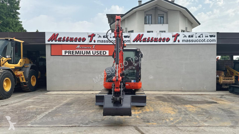 جرافة Kubota
