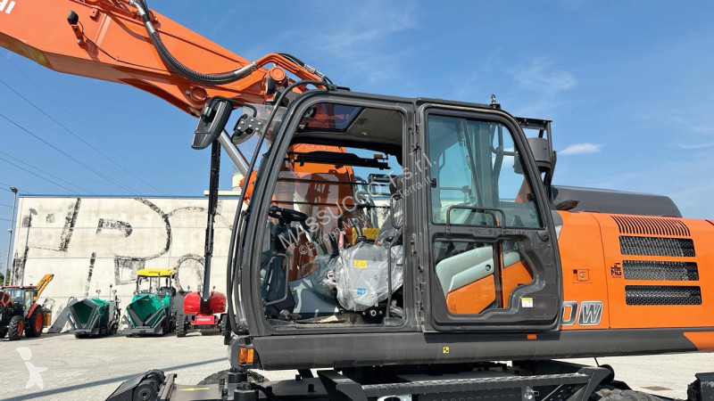 Rýpadlo Hitachi ZX220W-7