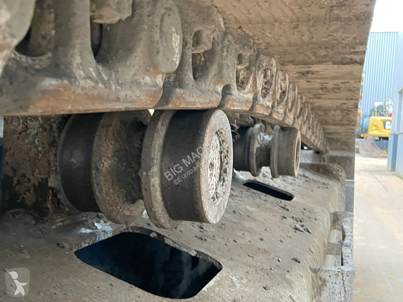 جرافة Kobelco SK350LC-10