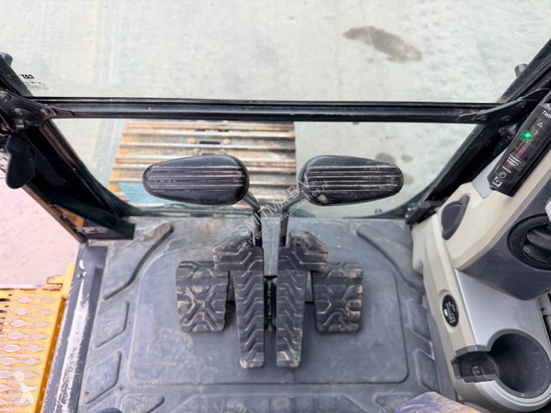 جرافة Caterpillar 320E