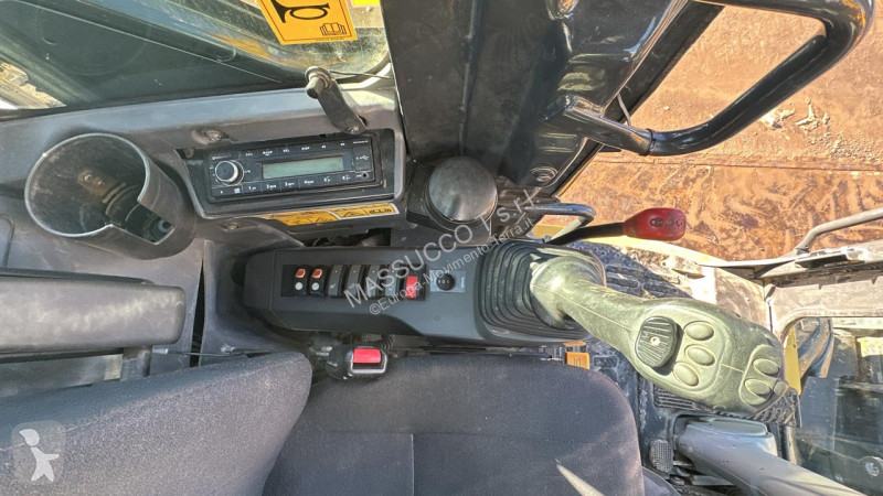 Rýpadlo Komatsu PW118MR-11