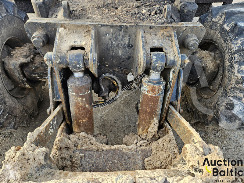 جرافة JCB
