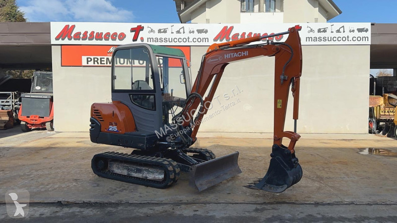 Rýpadlo Hitachi CLR