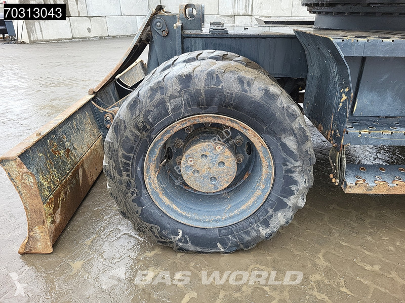 جرافة Komatsu PW180 -7E0