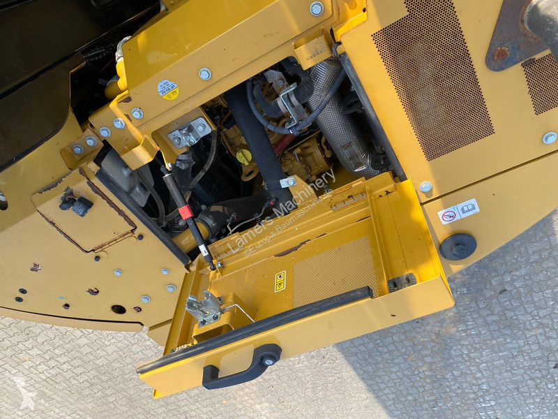 Escavatore Caterpillar GC .