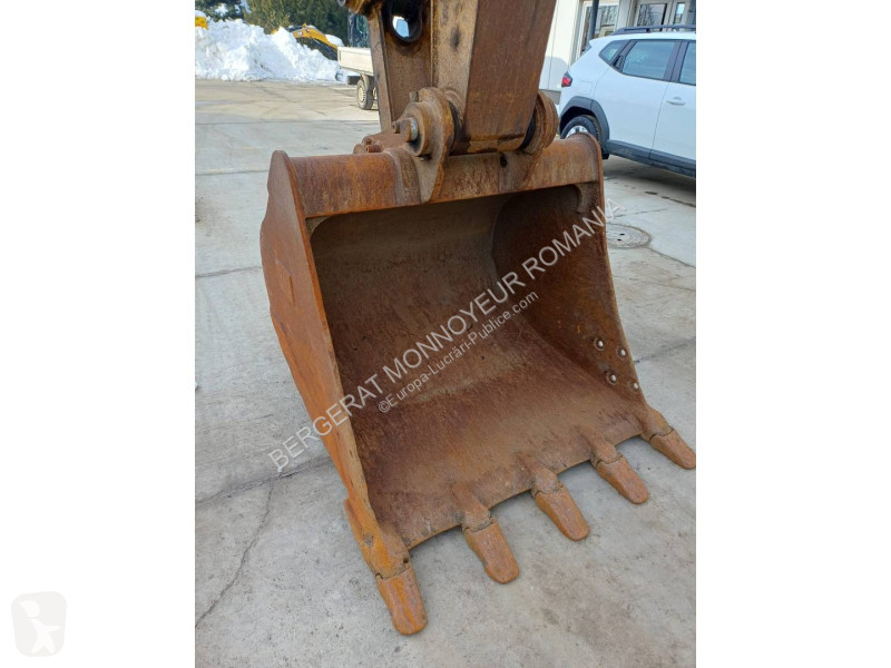Excavator Caterpillar 318FL