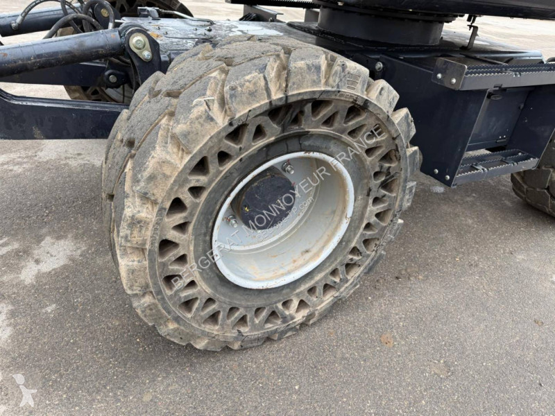 Экскаватор Yanmar B95W