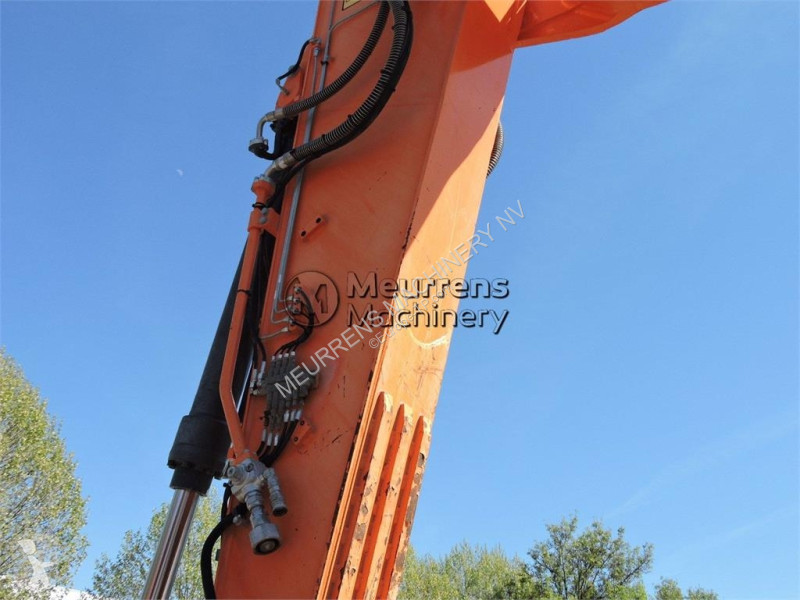 جرافة Doosan