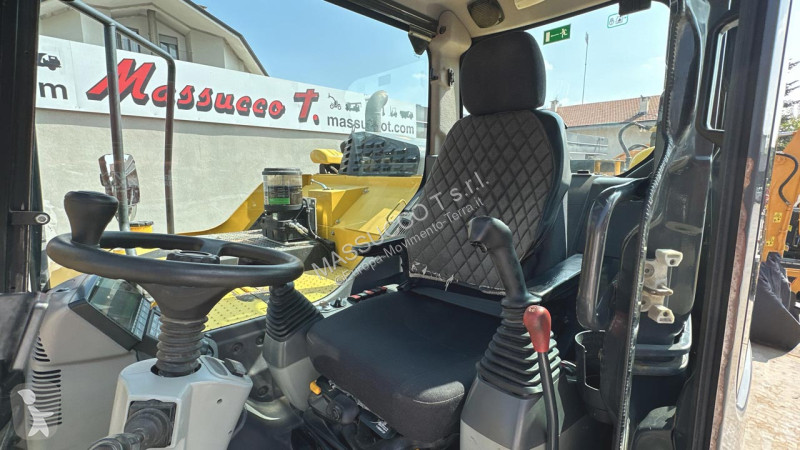 Rýpadlo Komatsu PW118MR-11