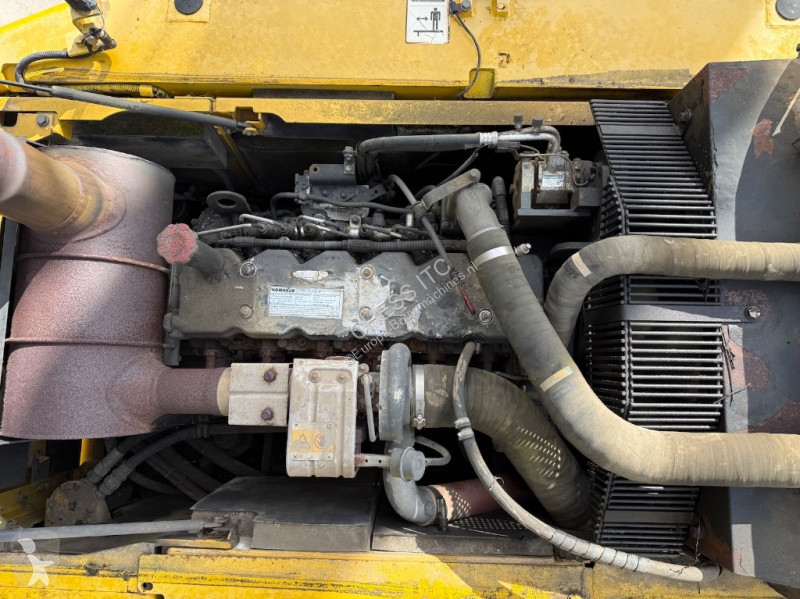جرافة Komatsu 220-7 - 220 - 200 -