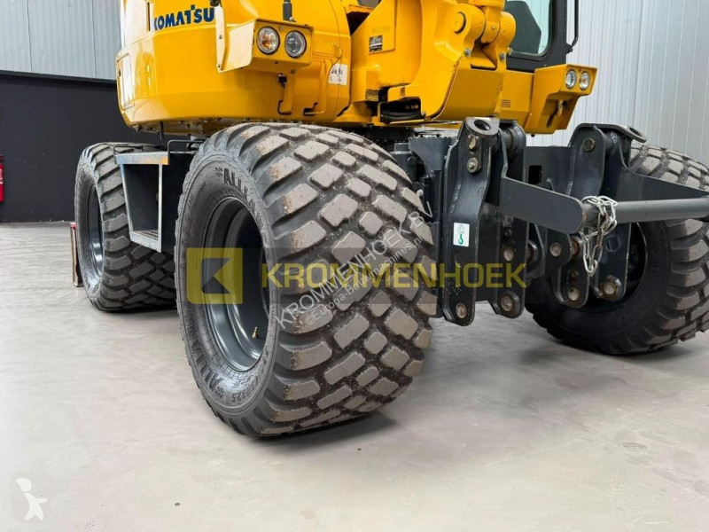 جرافة Komatsu MR-10