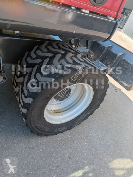 Lopatový nakládač Yanmar 5 W / POWERTILT / 3...