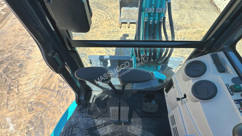 جرافة Kobelco SK28SR-6E