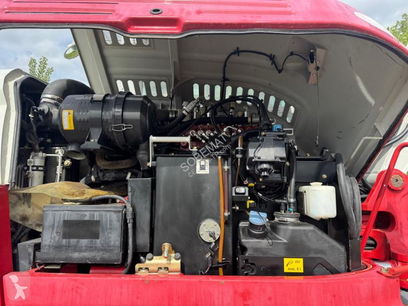 Rýpadlo Takeuchi  TB295W