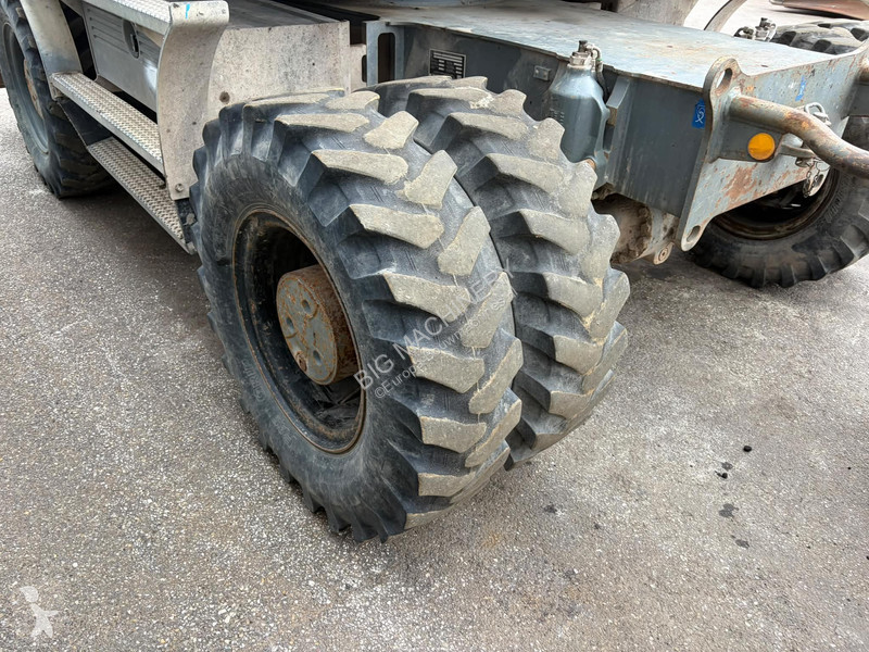 جرافة Liebherr A918