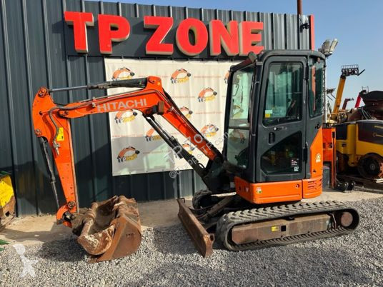 Rýpadlo Hitachi zx26u-5a cr cabine à 22 900 € ht