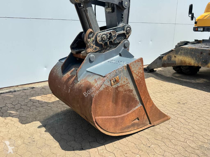 جرافة Volvo - German Machine / Triple Boom