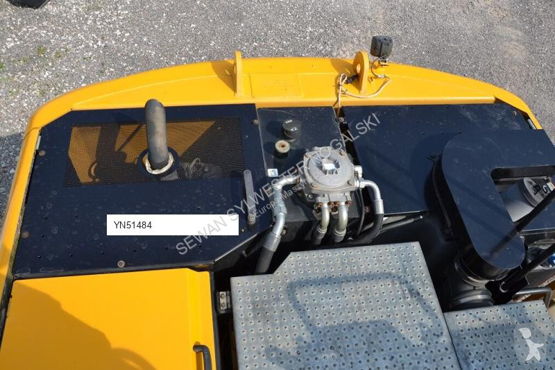جرافة Caterpillar F