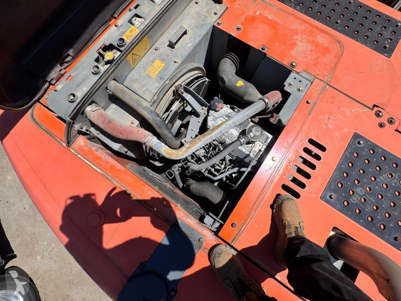 Escavatore Hitachi 3 Pelle sur chenilles 22T