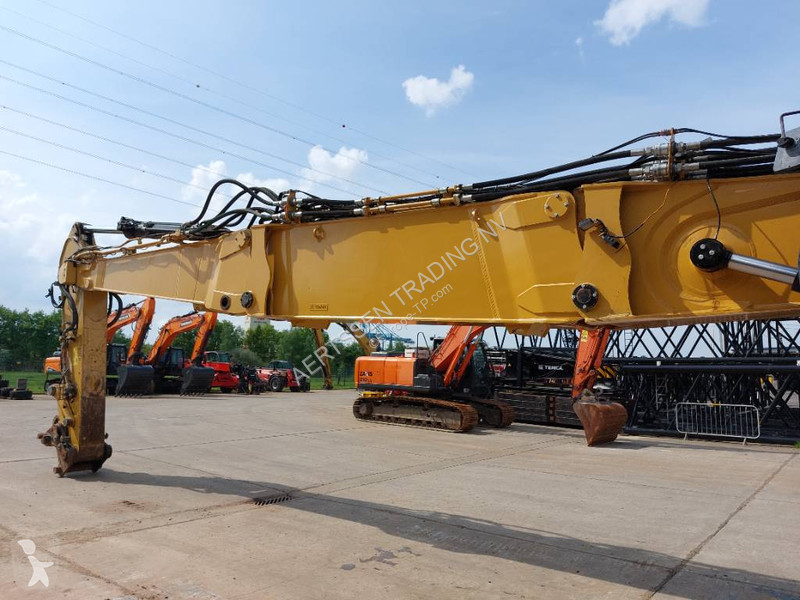 جرافة Caterpillar LXE MHD (17m demolition)