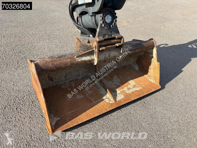 جرافة Wacker Neuson Powertilt
