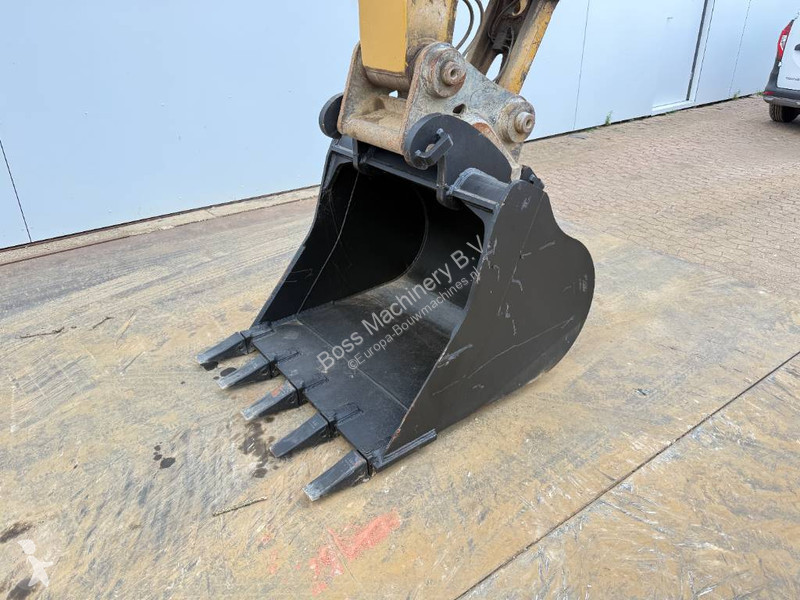 Rýpadlo Caterpillar FL - New Bucket / Hammer...