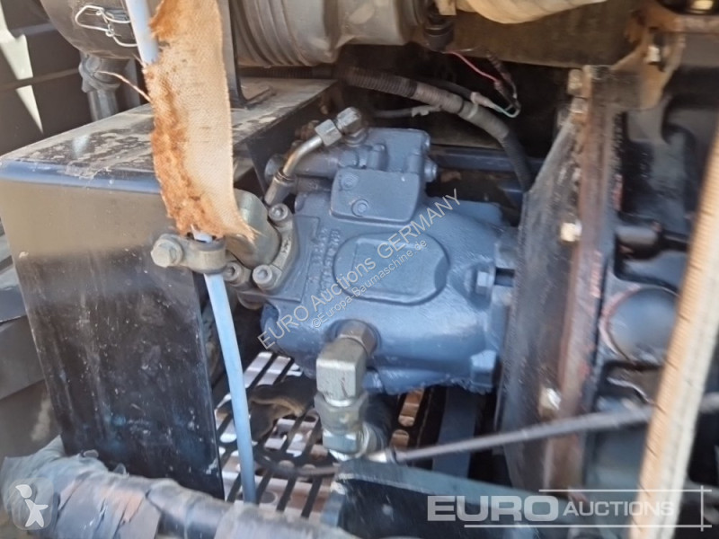 جرافة Kobelco C