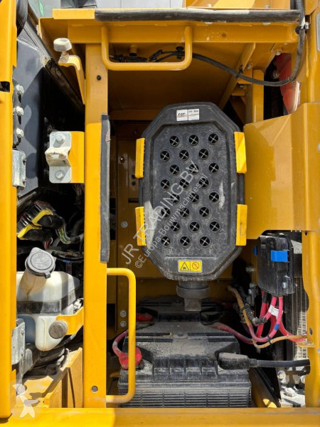 جرافة Caterpillar 330 (Narrow 2.99m)