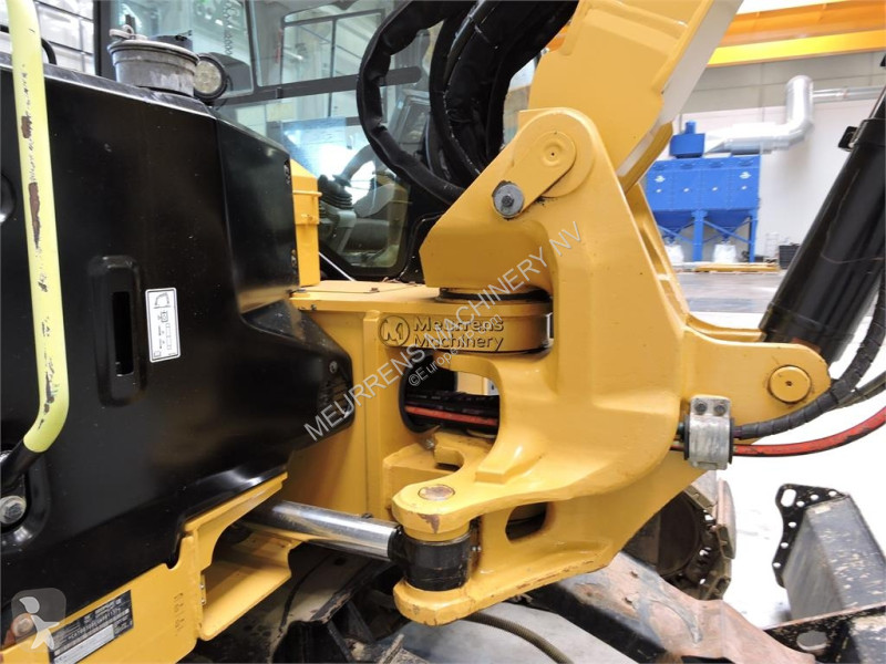 جرافة Caterpillar 308