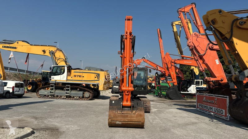 Rýpadlo Hitachi