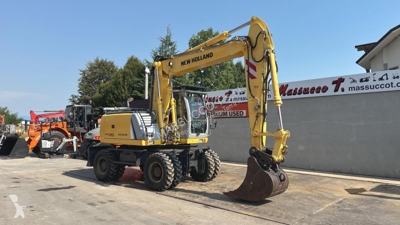 جرافة New Holland WE170C