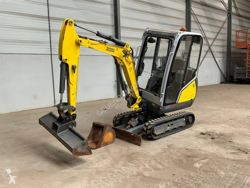 جرافة Neuson ET 20